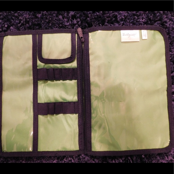 Makeup Organizer! - Picture 4 of 5